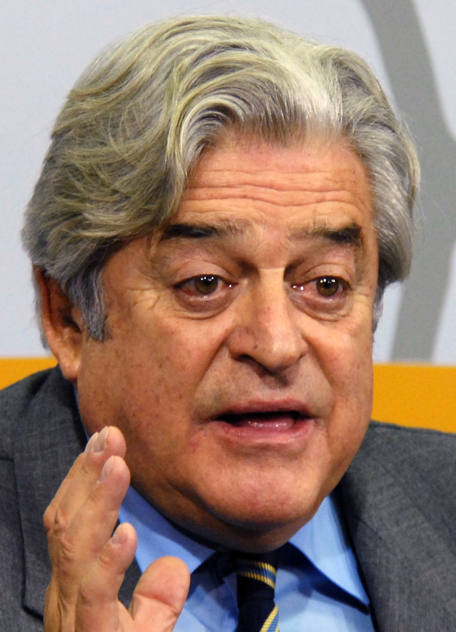 Los dirigentes del Partido Nacional Luis Alberto Lacalle y Jorge Larrañaga brindaron una conferencia de prensa tras reunirse con el Presidente Mujica en la ... - 20100819e07g